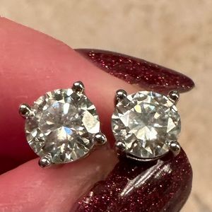 2ct GRA certified VVS1 Diamond Moissante Earrings